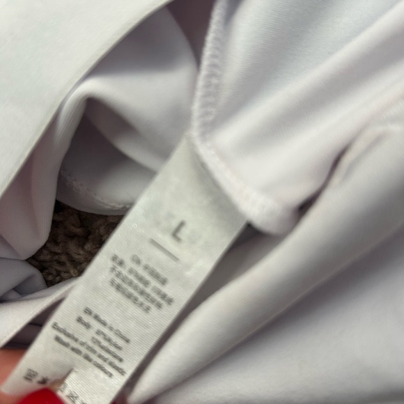 White workout Women's Crop Top with padded bra - Picture 3 of 3